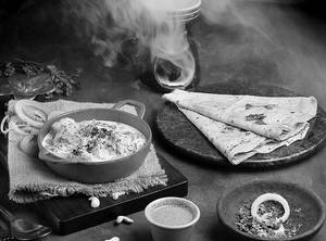 Malai Chaap Gravy + Any Choice Of Bread + Salad + Pickle