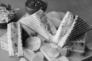 Aloo Banarasi Grilled Sandwich