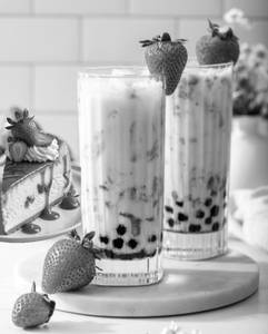 Fusion berry cheesecake boba shake