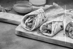 Single Egg Double Aloo Roll