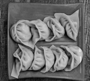 Veg Steamed Momos     