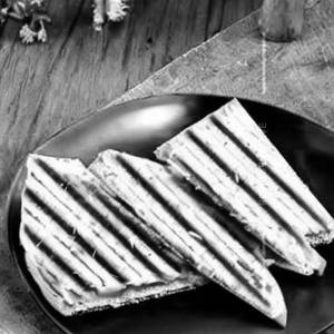 Bombay Masala Cheese Grilled Sandwich