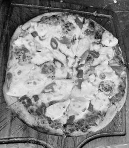Lo uovo ( Egg Pizza)