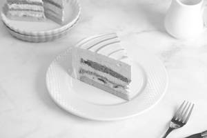 Rainbow Premium Veg Pastry
