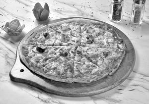 Paneer Tikka Pizza