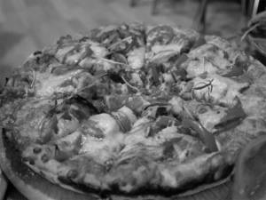 Large Paneer Tikka Butter Masala Pizza (29 cm)