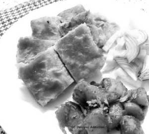Egg Mughlai Paratha ( 1 Pcs )