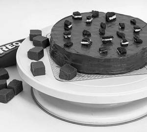 Milk Oreo Waffle Cake Double Layer
