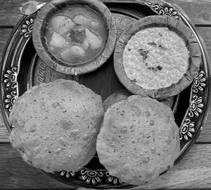 4 Nos.  Aloo Matar Poori With Aloo Matar Ki Sabji & Raita