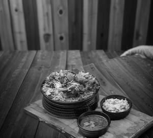 Pepper Chicken Biryani (Serves 2)  + 1 Water Bottle 500 Ml + 1 Paper Plate.