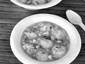 Mini sambar idli