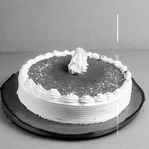 Red Velvet Fresh Cream Cake