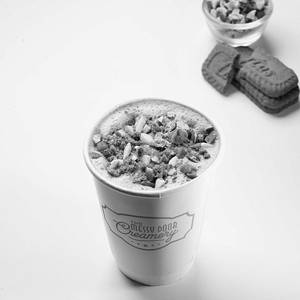 Biscoff Almond Shake