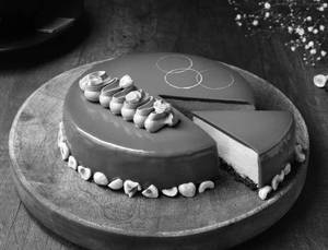 Hazelnut Crunch Cake