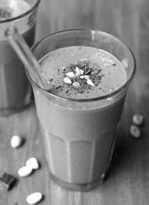 Peanut Candy Shake