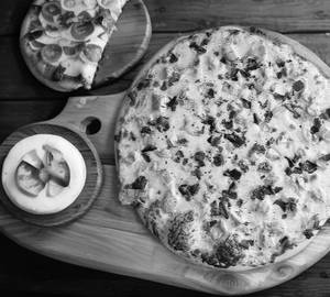 Cheese Burst Chicken Treat Pizza ( 7I inches )