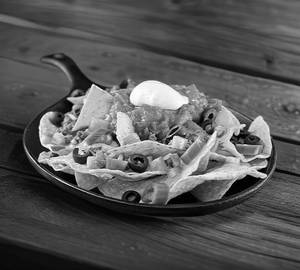 Nachos With Cheese & Salsa