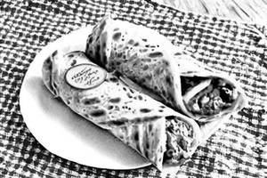Veg Schezwan Mayonnaise Frankie