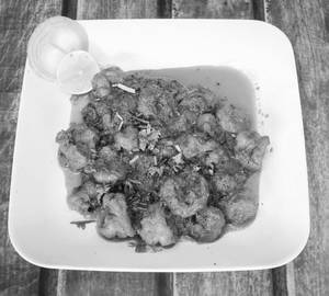 Chilli Prawn (semi Gravy)