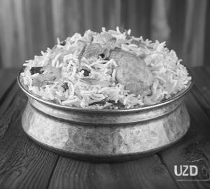 Lemon Chicken Biryani (Serves 2) 15 Pieces  + 1 Water Bottle 500 Ml + 1 Paper Plate.