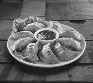 Peri Peri Paneer Momos Fried