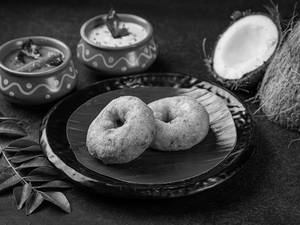 Medu Vada Sambar And Chutney