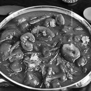 Mushroom do pyaza