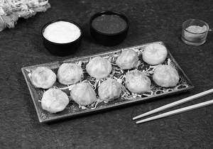 Steam Paneer Momos