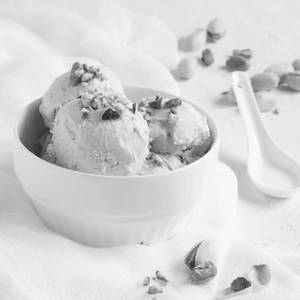 Kesar Pista Ice Cream