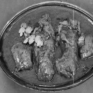 Murgh Pyaaz Salan