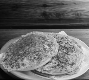 Gobi pyaaz egg parantha