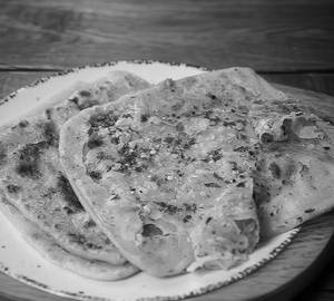 Chilli garlic paratha