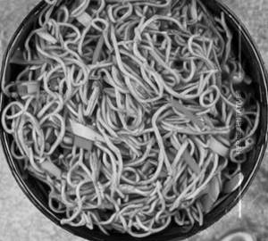 Hakka noodles                                                                                                           