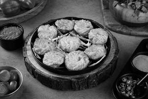 Veg Fried Momos [10 Pieces]