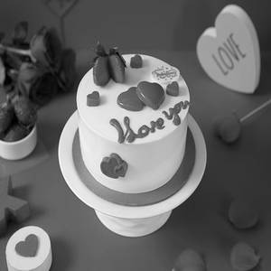 Valentine Strawberry Cake 350gms.