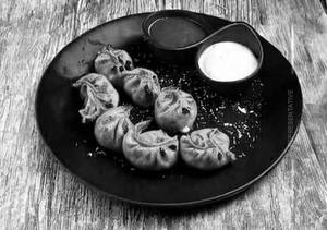 Paneer Hariyali Tandoori Momos