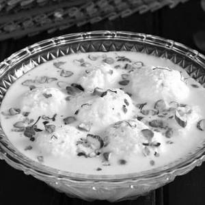 Rabri Rasmalai (1 Pc)