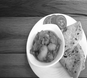 Fhariyali Aloo sabji Half +3 Fhariyali paratha