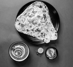 Dal Makhani+2 Naan