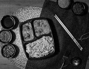 Manchurian +  Noodles Como