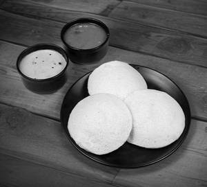 Plain idli sambar [3 pieces]