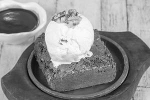 Sizzling Brownie