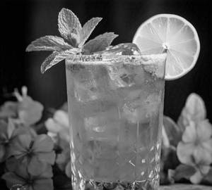Rose Petal Rooh-Afza Mojito ( 350 Ml)