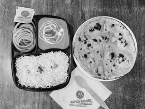 Butter Chicken (2 Boneless Pcs) With Rice And 1 Butter Roti