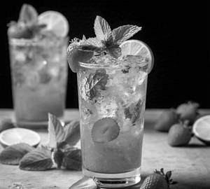 Mint Strawberry Fizz Mojito ( 350 Ml)