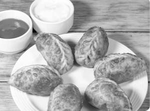 Chicken Fried Momos (6 Pcs)