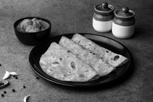 Chapathi  3 Nos With Dum Aloo Gravy