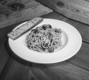 Aglio Olio Pasta