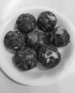 Alsi Pinni Desi Ghee