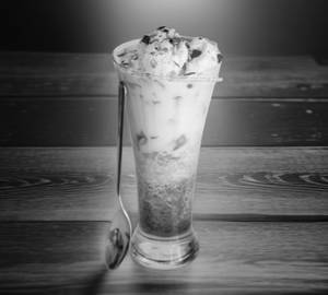 Rose falooda